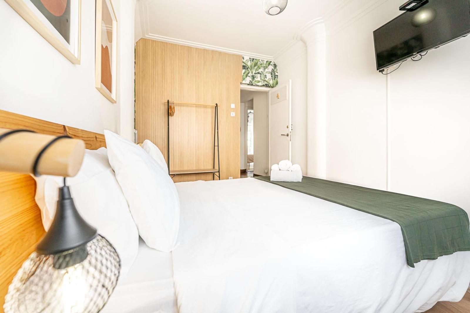 Santos Mattos Guesthouse & Apartments By Lisbon With Sintra อามาโดรา ภายนอก รูปภาพ