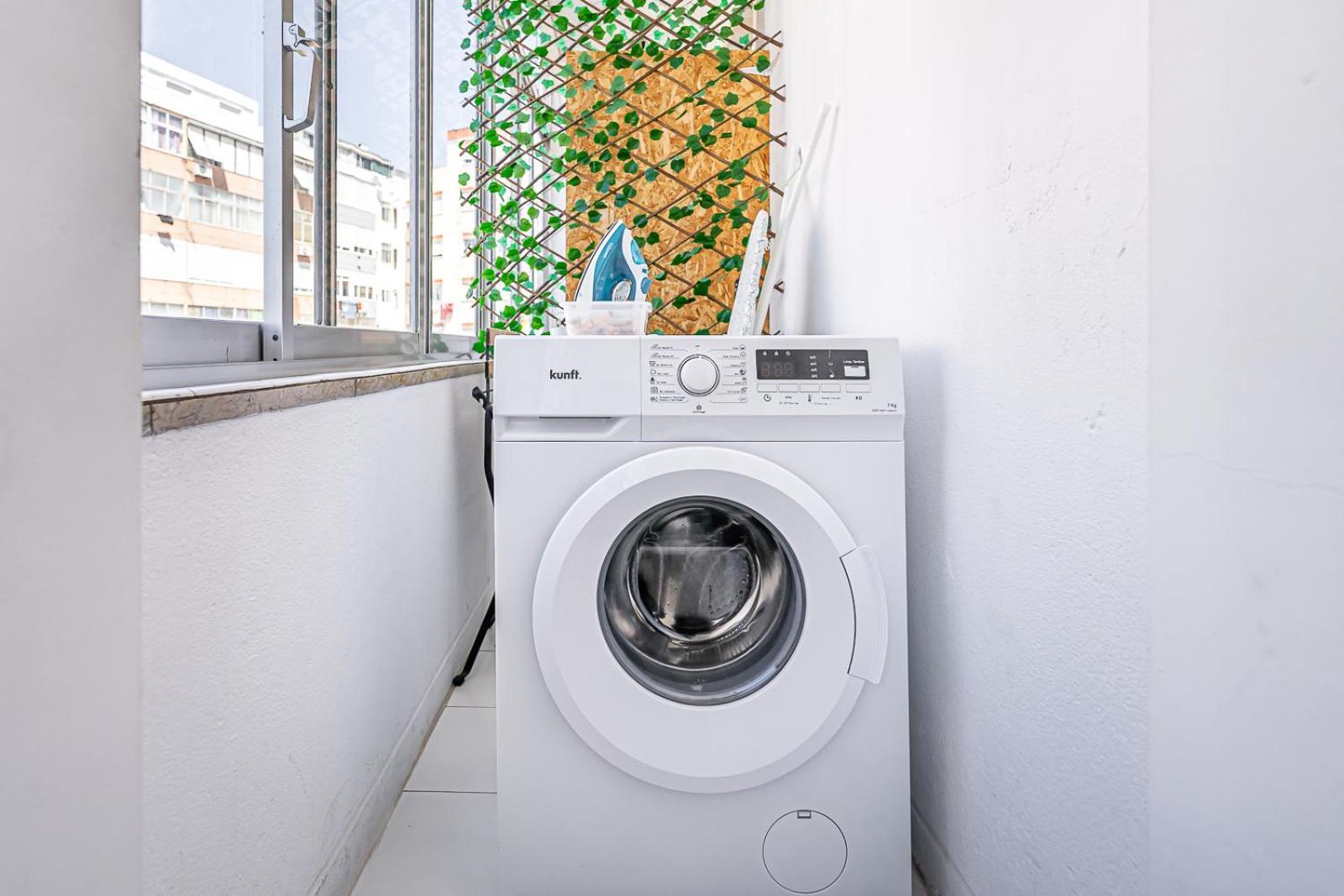 Santos Mattos Guesthouse & Apartments By Lisbon With Sintra อามาโดรา ภายนอก รูปภาพ