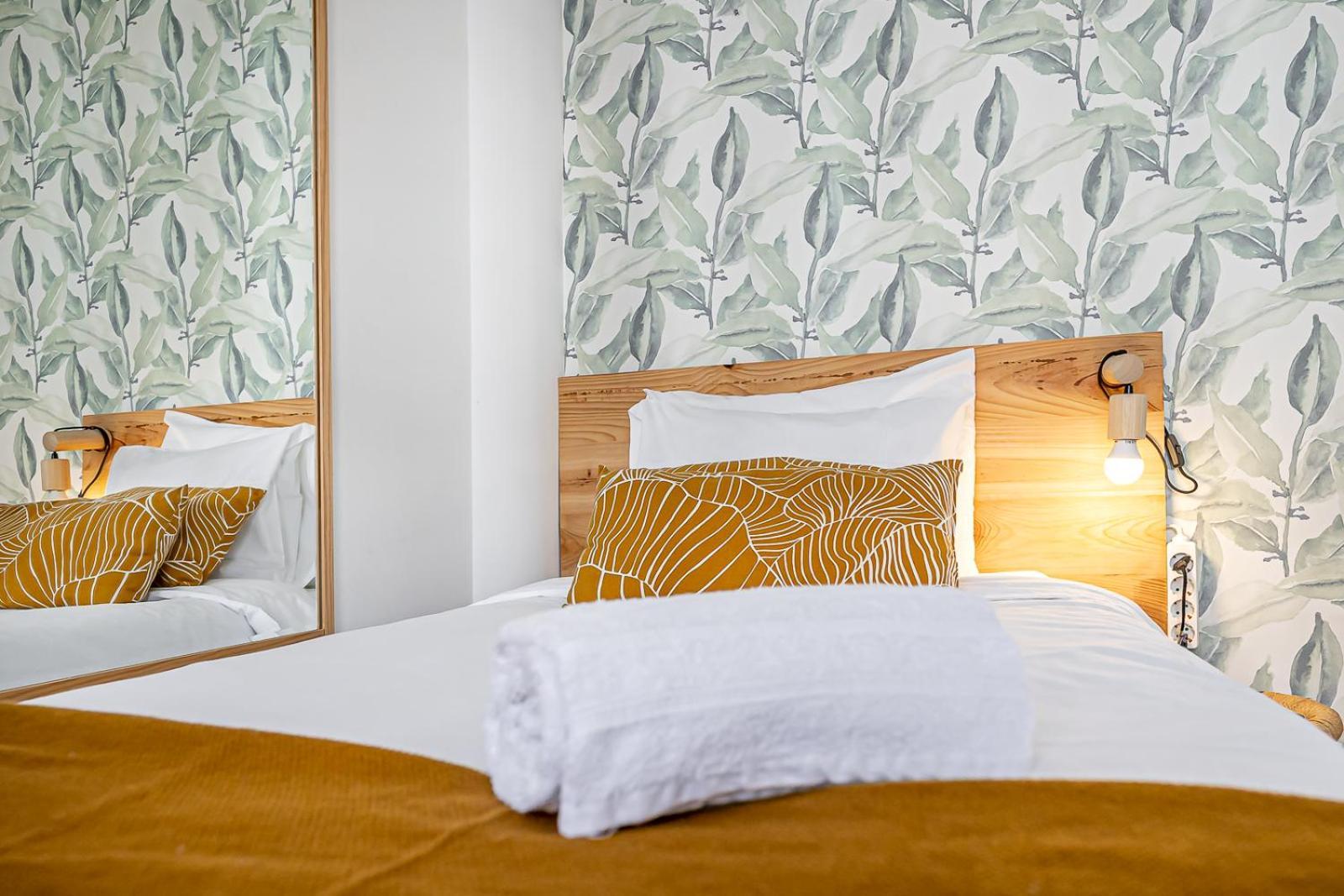 Santos Mattos Guesthouse & Apartments By Lisbon With Sintra อามาโดรา ภายนอก รูปภาพ
